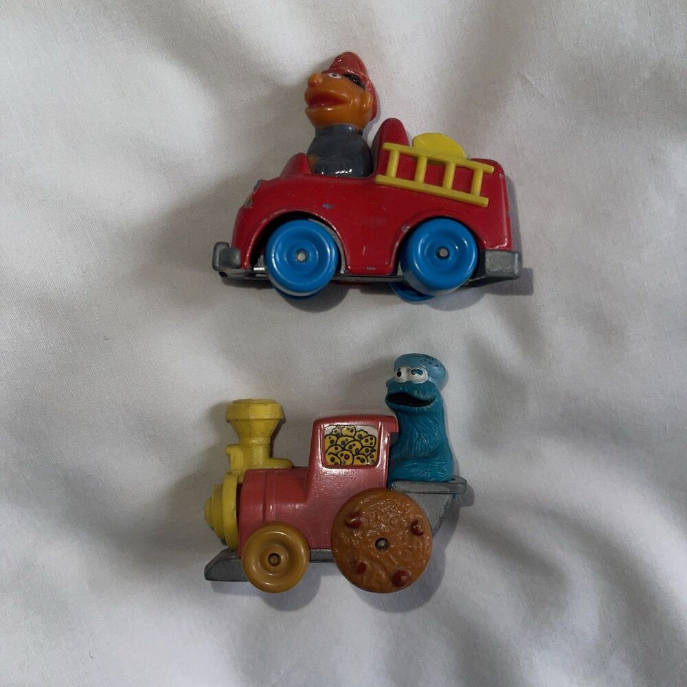 Vintage Sesame Street Cookie Monster & Ernie Die-Cast Train Firetruck 1981